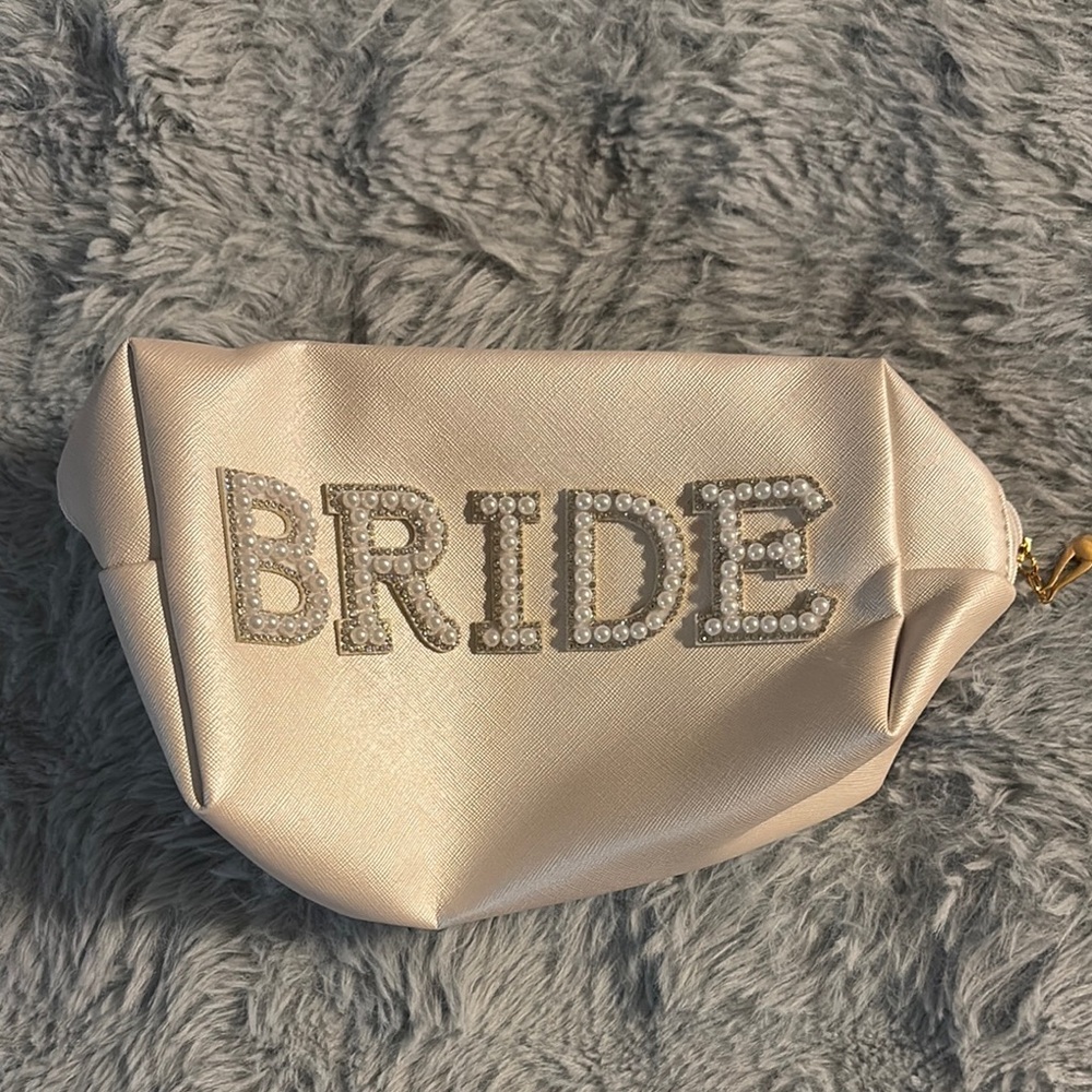 Elegant Cream Bride Clutch